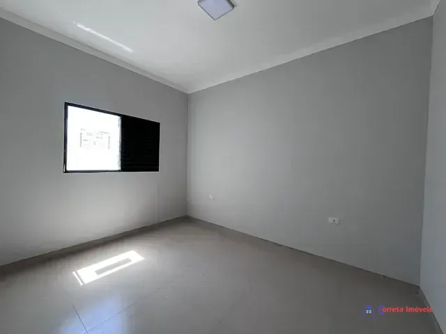 Casa com 128m² 2 quartos e 2 banheiros, à venda, no bairro Ipê em Três Lagoas