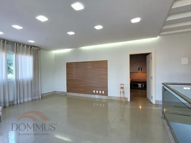 Casa com 324m² 4 quartos e 5 banheiros, à venda, no bairro Imbaúbas em Ipatinga