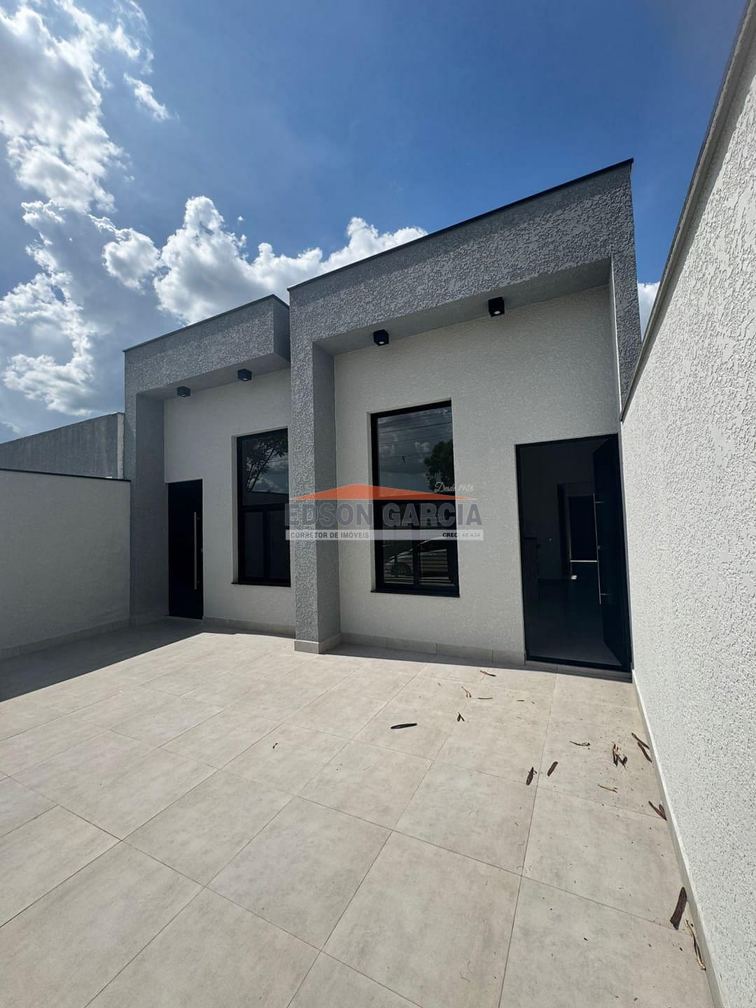 Casa, 2 quartos, 52 m² - Foto 1