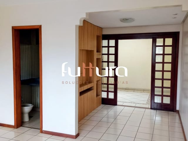 Casa 3 quartos e 3 banheiros, à venda, no bairro Jardim América em Goiânia