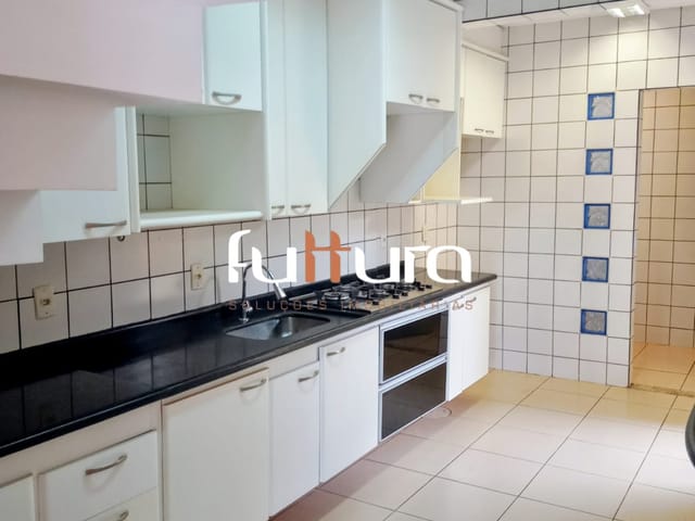 Casa 3 quartos e 3 banheiros, à venda, no bairro Jardim América em Goiânia