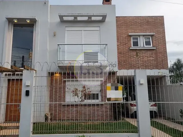 Casa 3 quartos e 2 banheiros, à venda, no bairro Laranjal em Pelotas