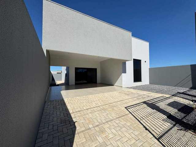Casa com 291m² 3 quartos e 2 banheiros, à venda, no bairro Montserrat em Nova Mutum