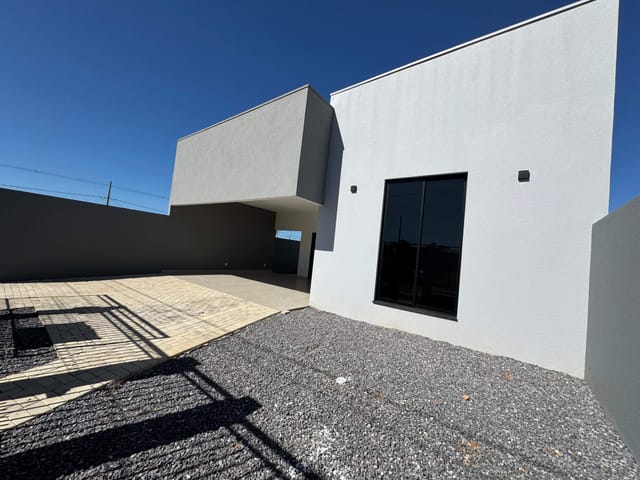 Casa com 291m² 3 quartos e 2 banheiros, à venda, no bairro Montserrat em Nova Mutum