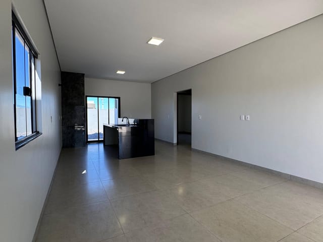 Casa com 291m² 3 quartos e 2 banheiros, à venda, no bairro Montserrat em Nova Mutum