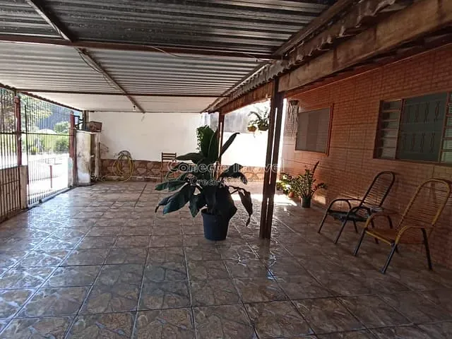 Casa com 200m² 3 quartos e 2 banheiros, à venda, no bairro Parque dos Ipês em Holambra