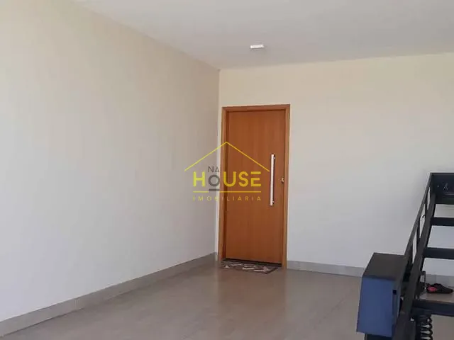 Casa com 230m², à venda, no bairro Pozzobon em Votuporanga