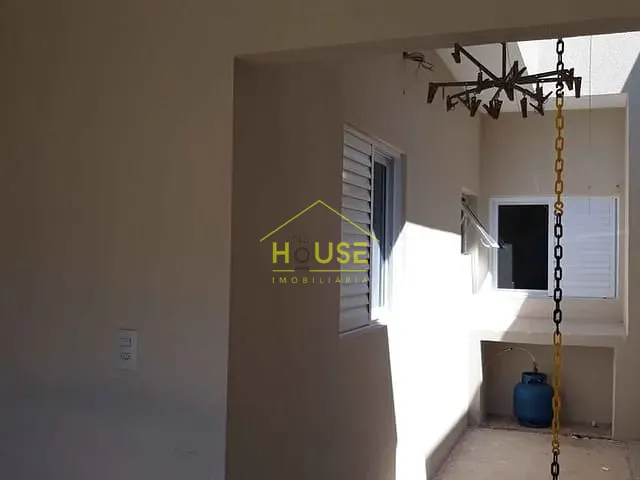 Casa com 230m², à venda, no bairro Pozzobon em Votuporanga