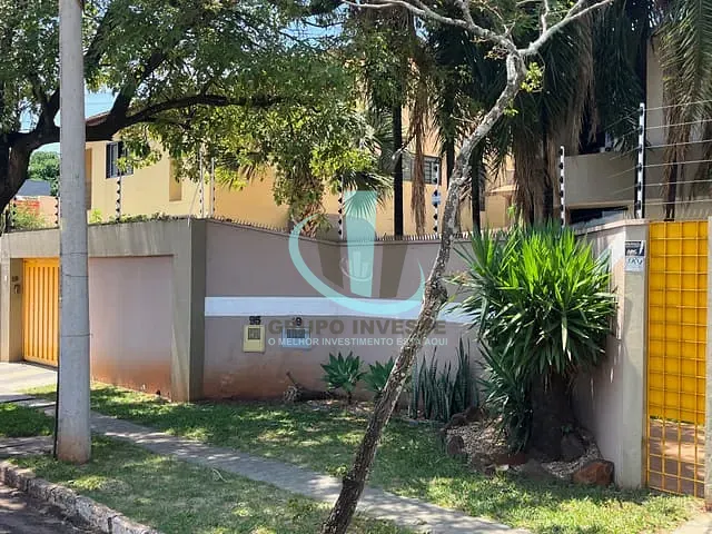 Casa com 1200m² 5 quartos e 3 banheiros, à venda, no bairro VILA HARMONIA em ARARAQUARA
