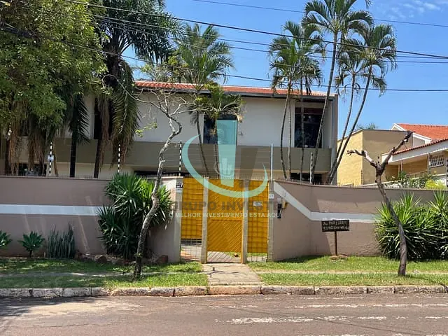 Casa com 1200m² 5 quartos e 3 banheiros, à venda, no bairro VILA HARMONIA em ARARAQUARA