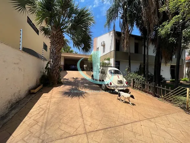 Casa com 1200m² 5 quartos e 3 banheiros, à venda, no bairro VILA HARMONIA em ARARAQUARA