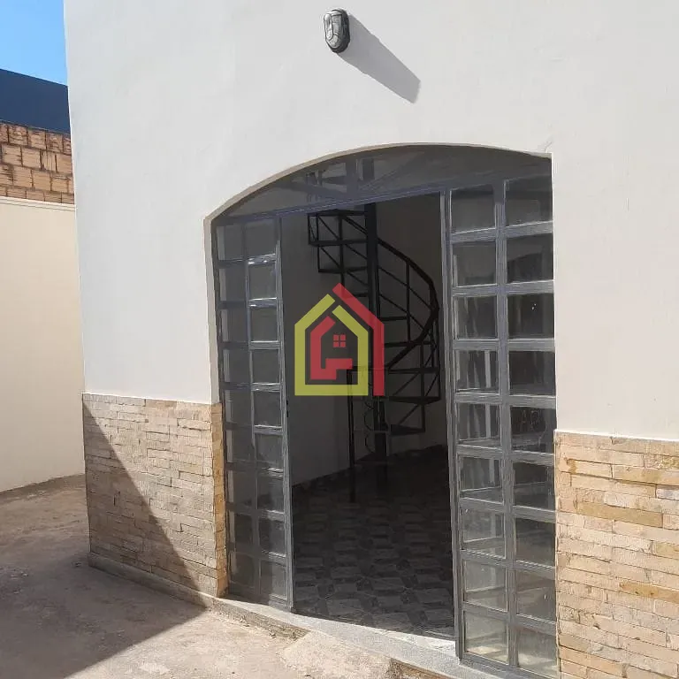 Casa à venda com 4 quartos, 2 suítes, 1 vaga e 250m² no Novo Horizonte, Marabá (PA) — foto 2 de 15