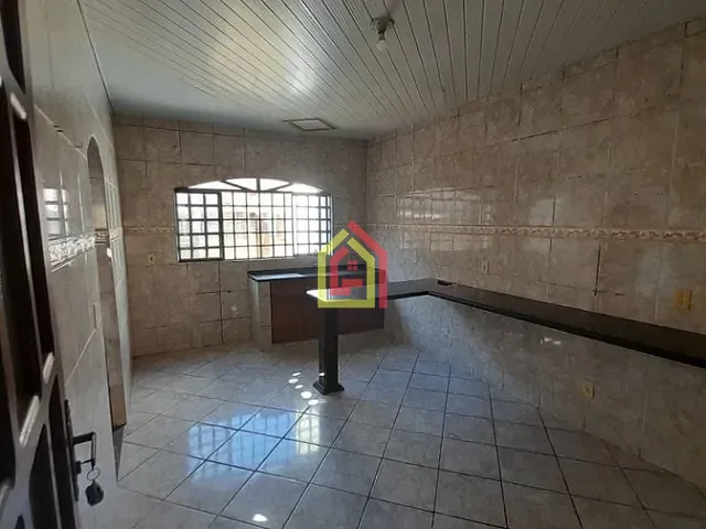 Casa com 312m² 4 quartos e 3 banheiros, à venda, no bairro Novo Horizonte em Marabá