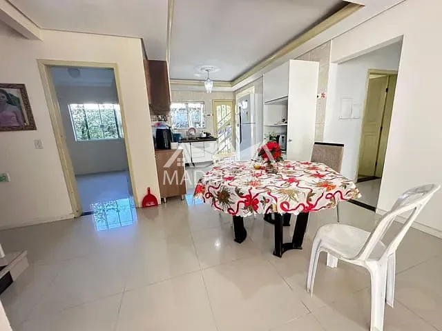 Casa com 360m² 5 quartos e 3 banheiros, à venda, no bairro Cidade Universitária Pedra Branca em Palhoça