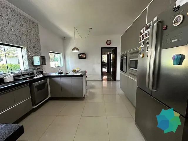 Casa com 2623m² 4 quartos e 5 banheiros, à venda, no bairro Condomínio Fechado Village Haras São Luiz em Salto