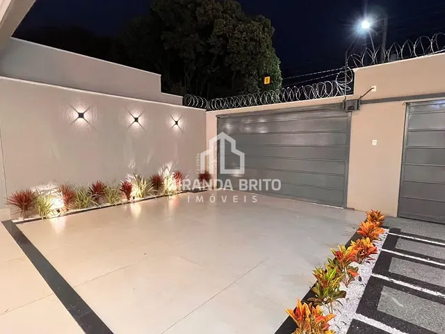Casa 3 quartos e 4 banheiros, à venda, no bairro Parque Amazônia em Goiânia