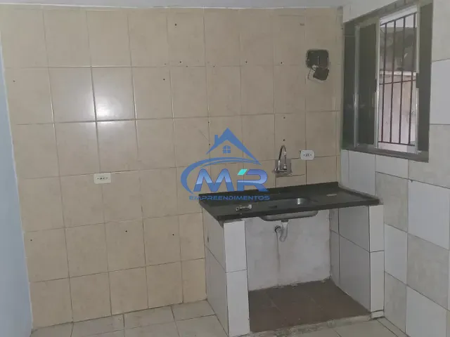 Casa 1 quarto e 1 banheiro, para alugar, no bairro Parque Boturussu em São Paulo