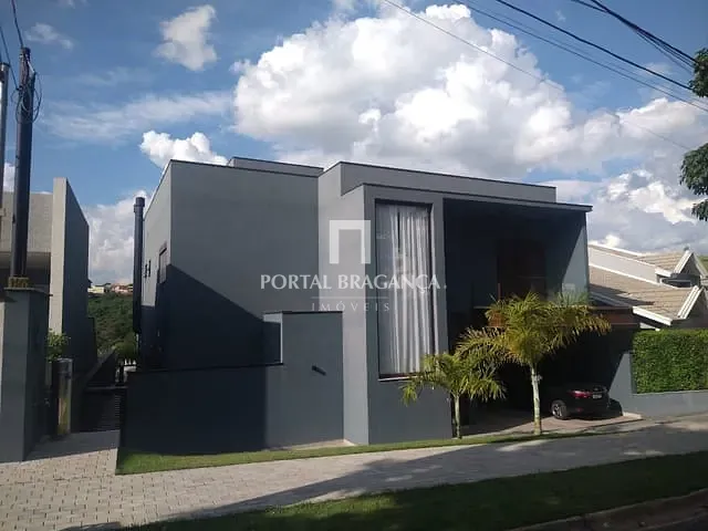 Casa com 540m² 3 quartos e 5 banheiros, à venda, no bairro Condomínio Residencial Fazenda Santa Helena em Bragança Paulista