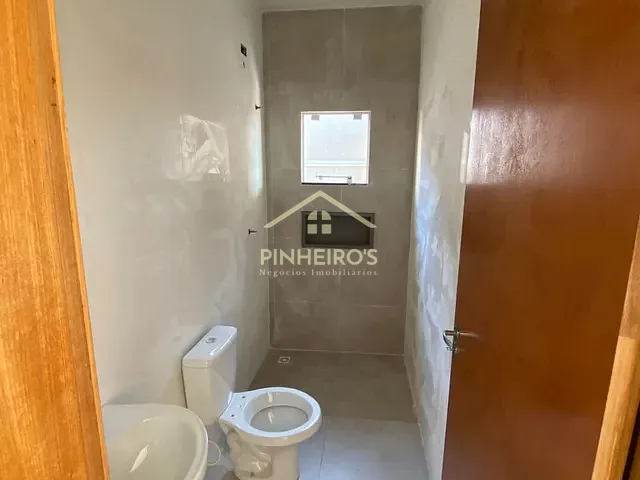 Casa com 135m² 2 quartos e 1 banheiro, à venda, no bairro Conjunto Habitacional Cristal em Cambé