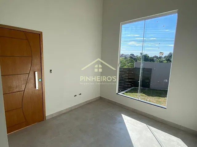 Casa com 135m² 2 quartos e 1 banheiro, à venda, no bairro Conjunto Habitacional Cristal em Cambé
