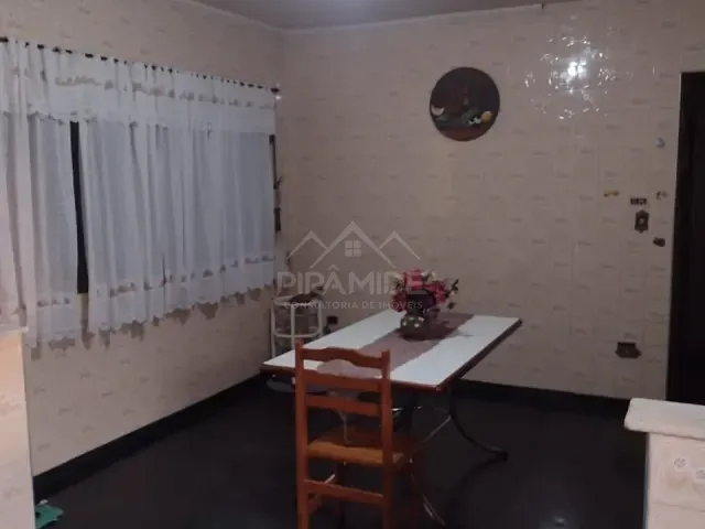 Casa com 306m² 2 quartos e 2 banheiros, à venda, no bairro Jardim Quisisana em Poços de Caldas