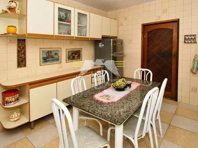 Casa com 230m² 4 quartos e 2 banheiros, à venda, no bairro Jardim Vila Formosa em São Paulo