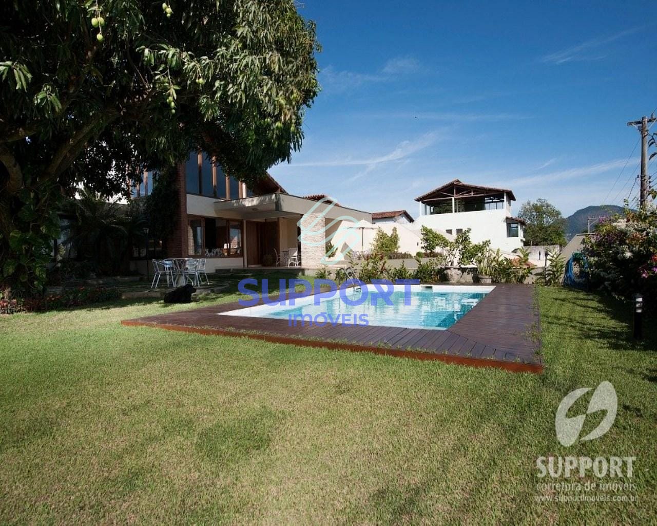 Casa, 4 quartos, 380 m² - Foto 1