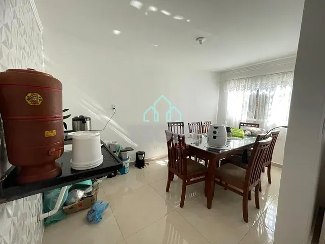 Casa com 150m² 3 quartos e 2 banheiros, à venda, no bairro Parque Senhor do Bonfim em Taubaté