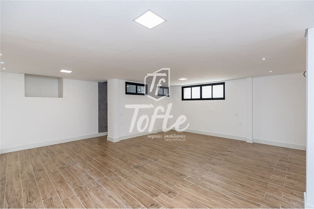Casa à venda com 3 quartos, 324m² - Foto 8