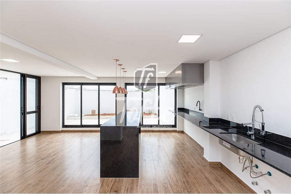 Casa à venda com 3 quartos, 324m² - Foto 6