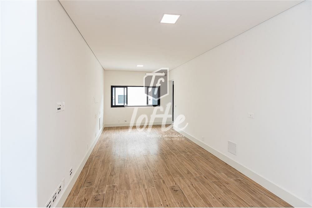 Casa à venda com 3 quartos, 324m² - Foto 1