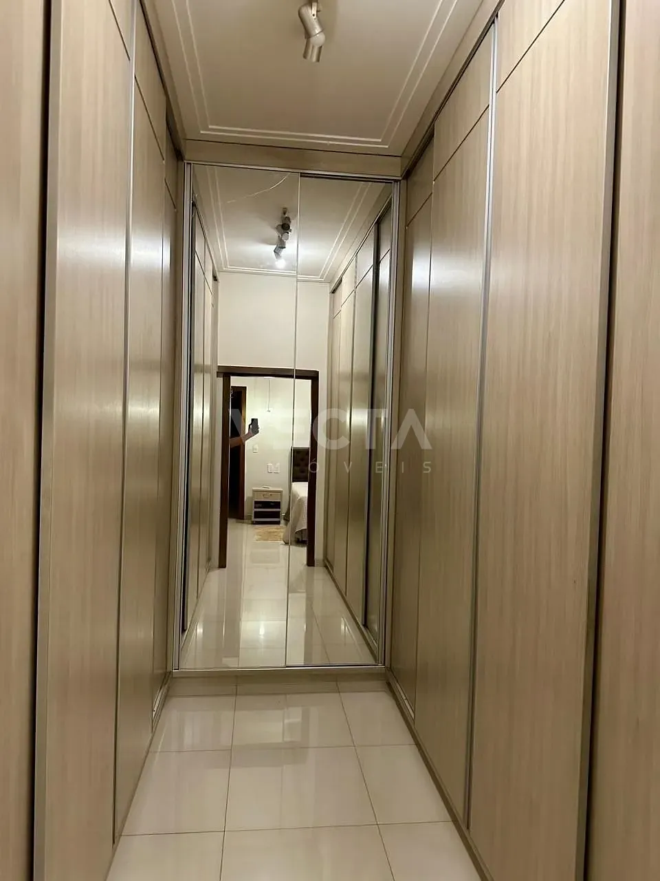 Casa, 5 quartos, 352 m² - Foto 3