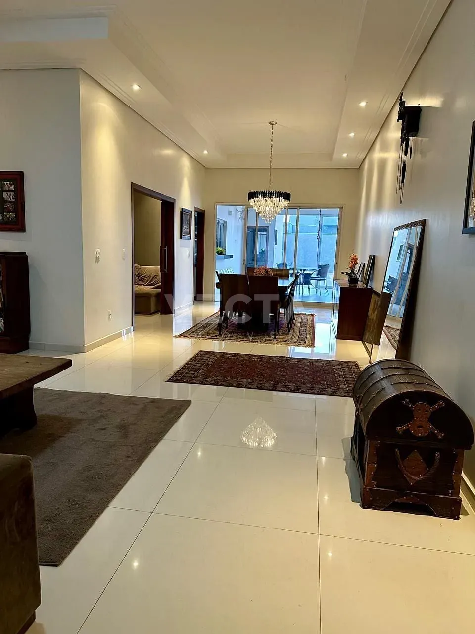 Casa, 5 quartos, 352 m² - Foto 1