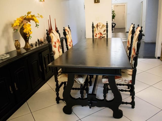 Casa com 250m² 5 quartos e 6 banheiros, à venda, no bairro Cambuci em São Paulo