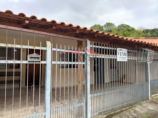 Casa com 200m² 2 quartos e 2 banheiros, à venda, no bairro Candelária em Volta Redonda