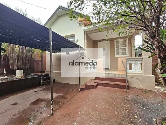 Casa 3 quartos e 1 banheiro, para alugar, no bairro CENTRO em Jacarezinho