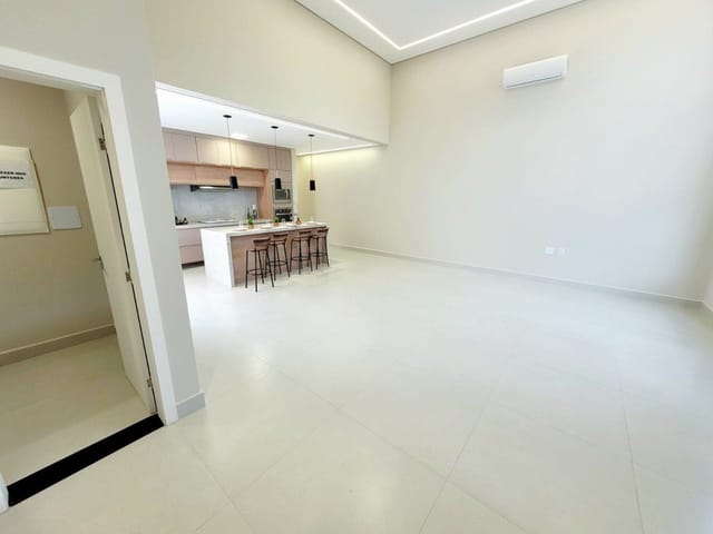 Casa com 300m² 3 quartos e 5 banheiros, à venda, no bairro Jardim Panorama em Indaiatuba
