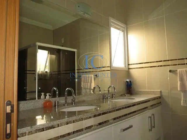 Casa com 450m² 4 quartos e 2 banheiros, à venda, no bairro Jardim Residencial Santa Clara em Indaiatuba