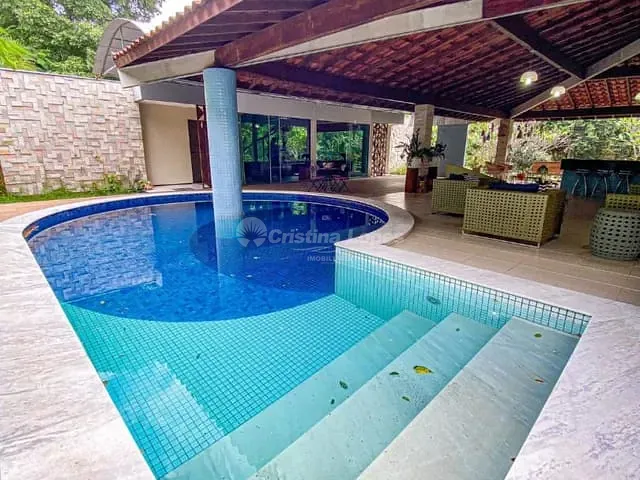 Casa com 2500m² 4 quartos e 6 banheiros, à venda, no bairro Morros em Teresina
