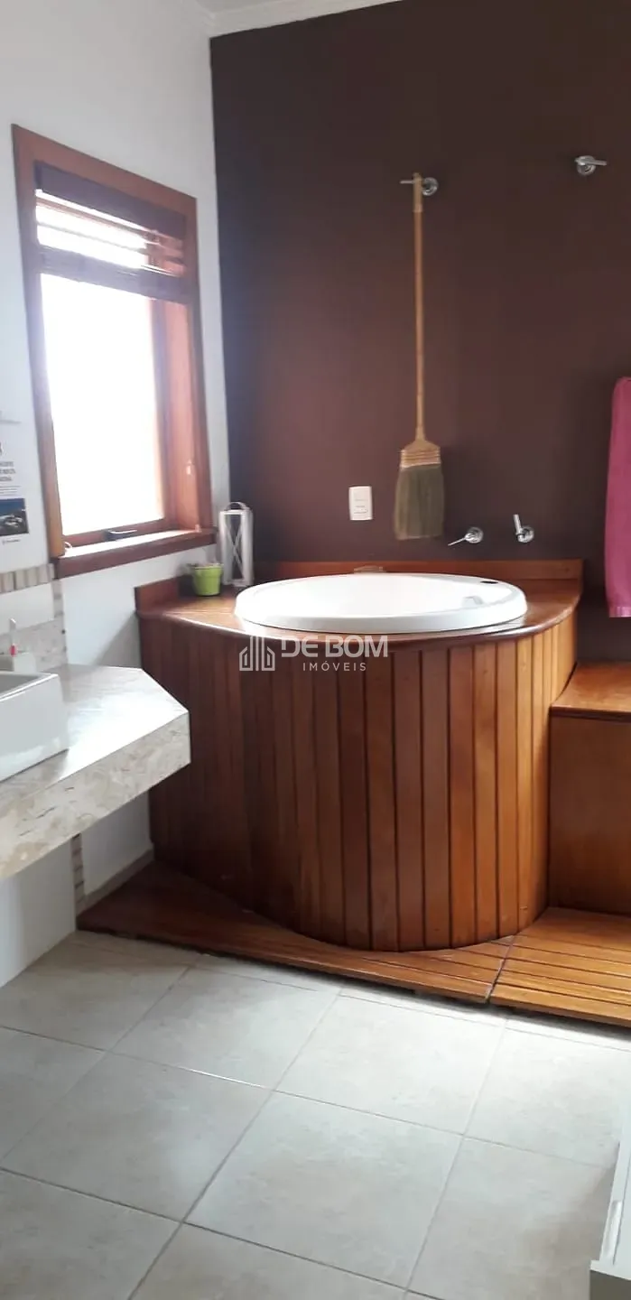 Casa, 4 quartos, 323 m² - Foto 31