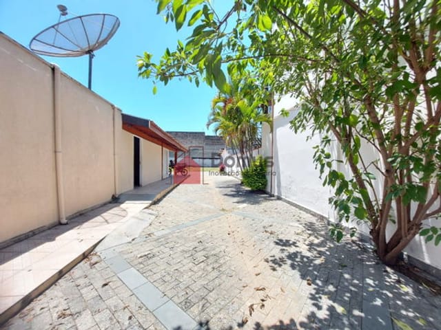 Casa com 1390m², à venda, no bairro São Benedito em Pindamonhangaba