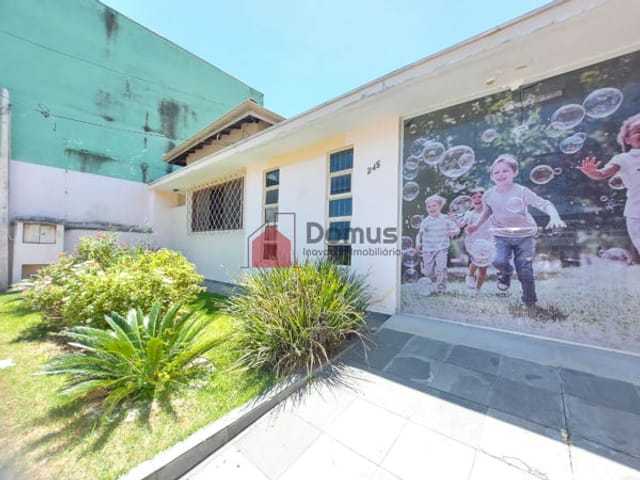 Casa com 1390m², à venda, no bairro São Benedito em Pindamonhangaba