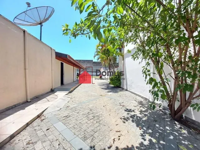 Casa com 1390m², à venda, no bairro São Benedito em Pindamonhangaba