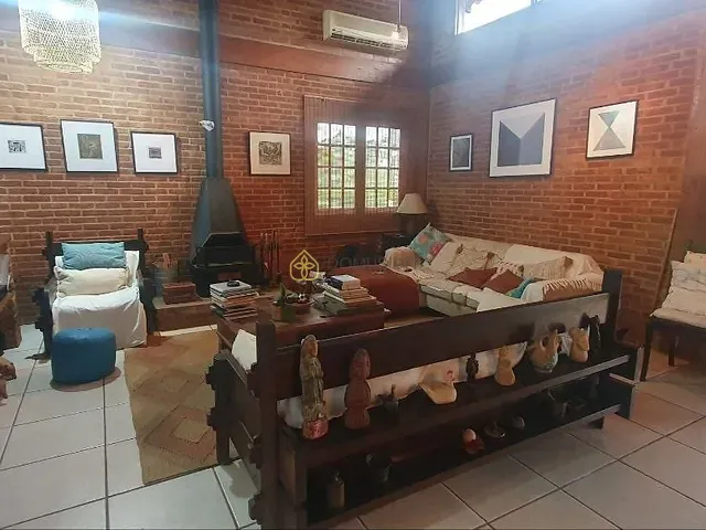 Casa com 1500m² 6 quartos e 7 banheiros, à venda, no bairro Fazenda Belos Prados em Itatiaia