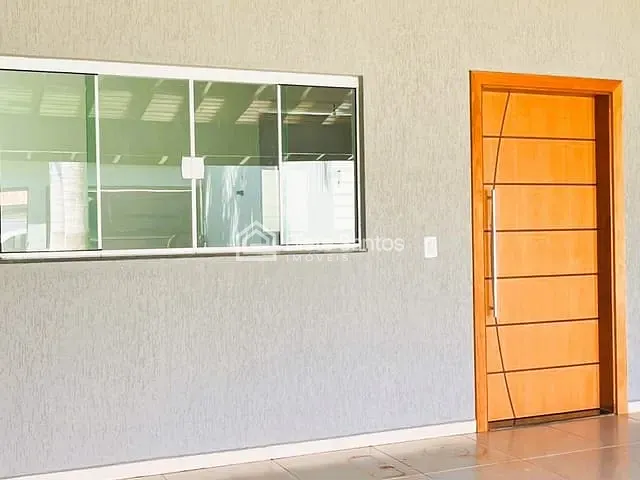 Casa com 250m² 3 quartos e 2 banheiros, à venda, no bairro Jardim Souza Queiroz em Santa Bárbara D'Oeste