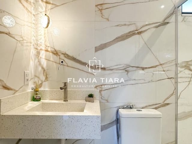 Casa com 450m² 4 quartos e 5 banheiros, à venda, no bairro Manguinhos em Serra