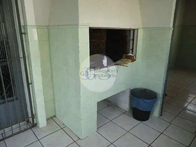 Casa 2 quartos e 1 banheiro, à venda, no bairro Laranjal em Pelotas