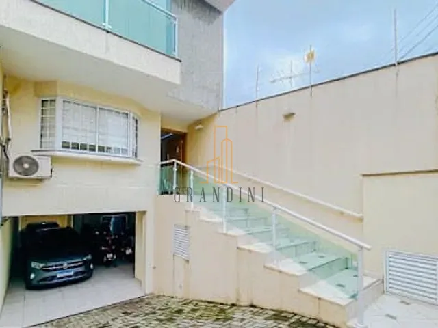 Casa com 125m² 3 quartos e 5 banheiros, à venda, no bairro Cidade Mãe do Céu em São Paulo