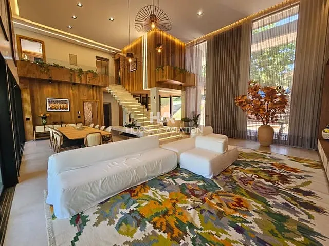 Casa com 2000m² 6 quartos e 9 banheiros, à venda, no bairro Residencial Aldeia do Vale em Goiânia