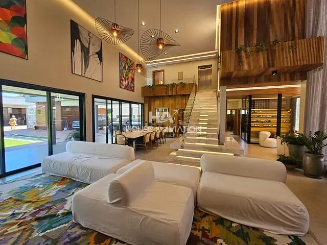 Casa com 2000m² 6 quartos e 9 banheiros, à venda, no bairro Residencial Aldeia do Vale em Goiânia